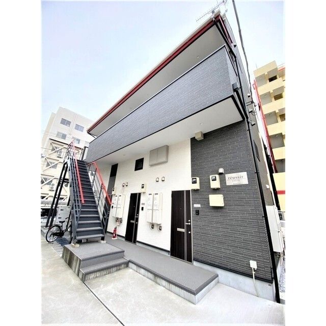 reussirの外観画像