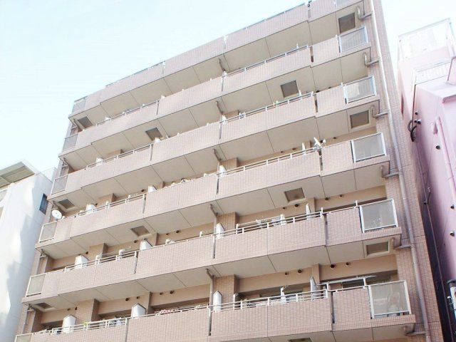 アクロス新宿の外観画像