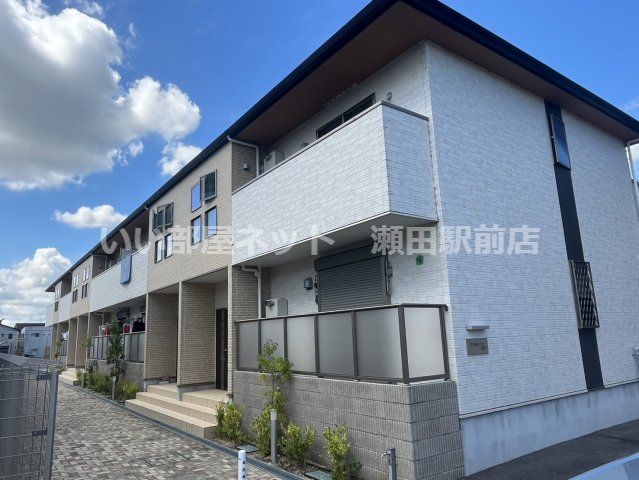 ホワイトレーク大萱の外観画像