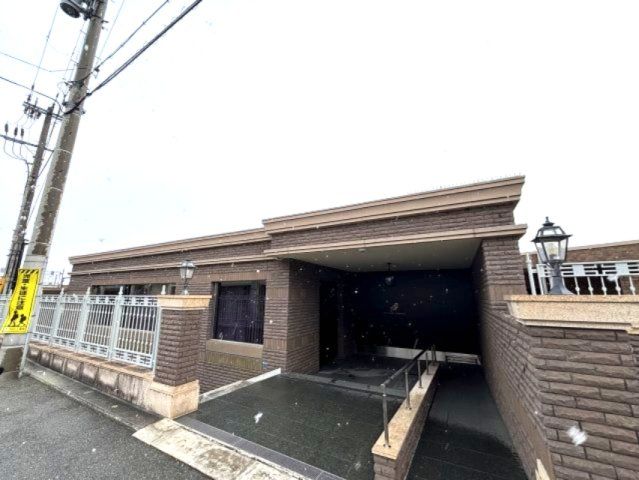 ザ・岡本プレミアムの外観画像