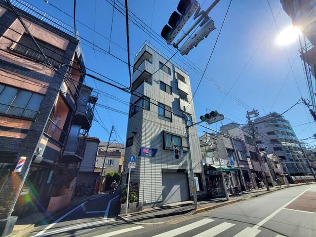 ブルーステップの外観画像