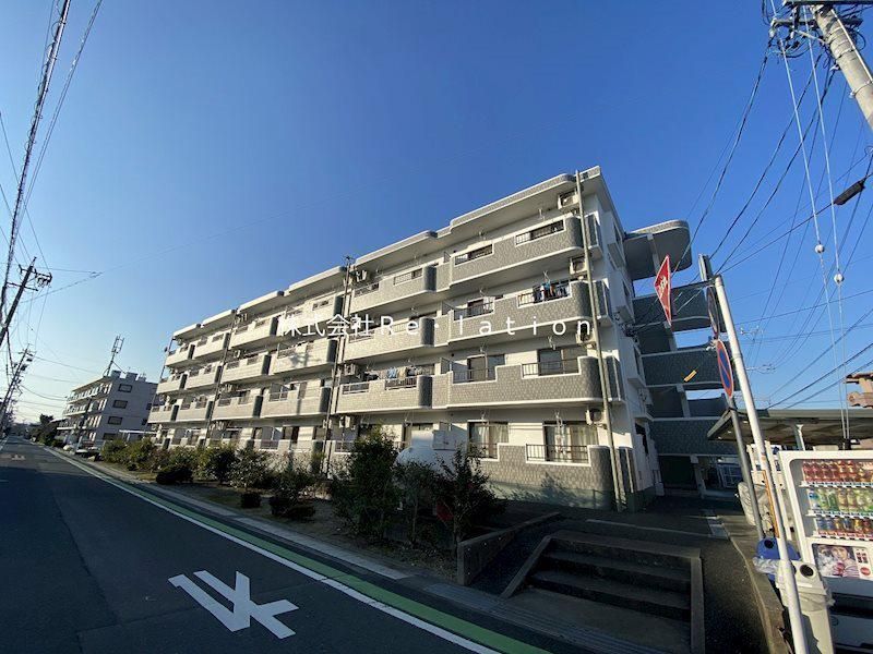 マンションカズの外観画像