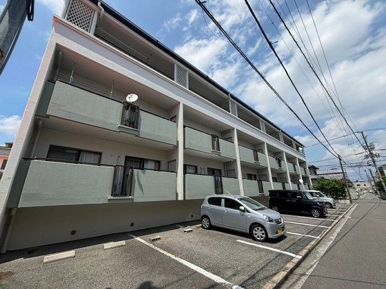 成宮ビルの外観画像