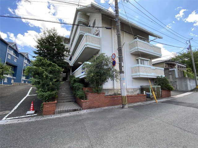 ロイヤル葉山の外観画像