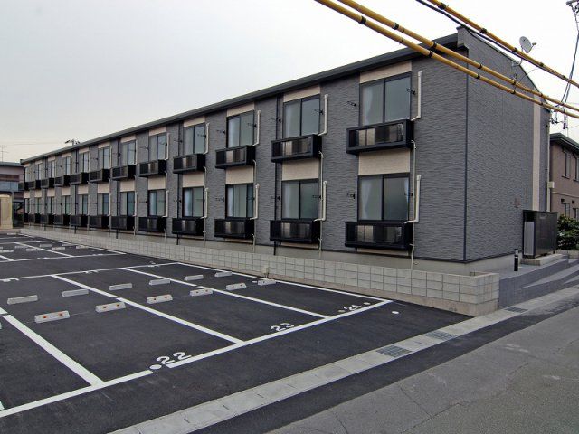 レオパレスカーサ ハルモニアの外観画像