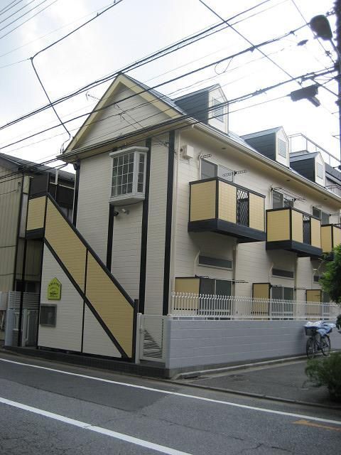 トラストハウスの外観画像