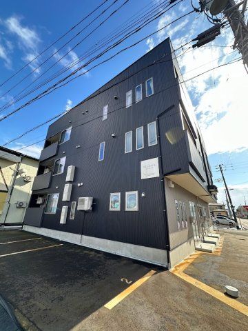 スカイラークの外観画像