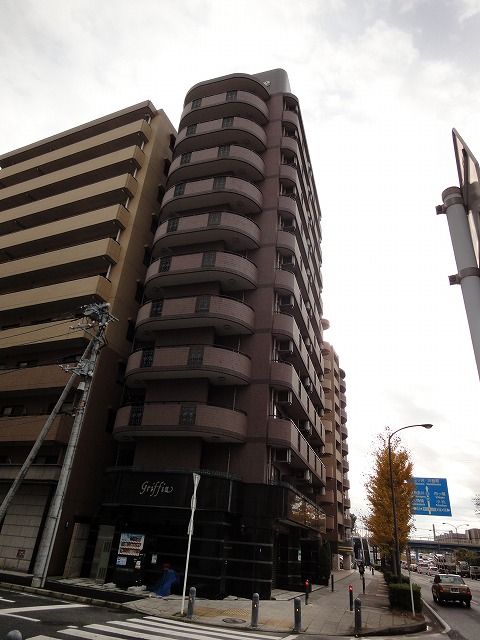 グリフィン新横浜・七番館の外観画像