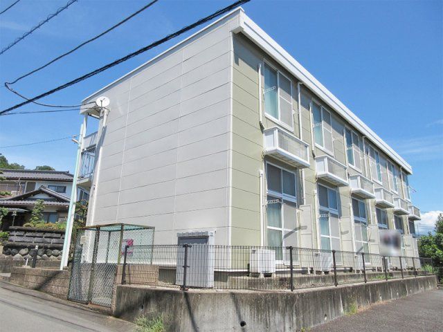 レオパレスオレンジコートの外観画像