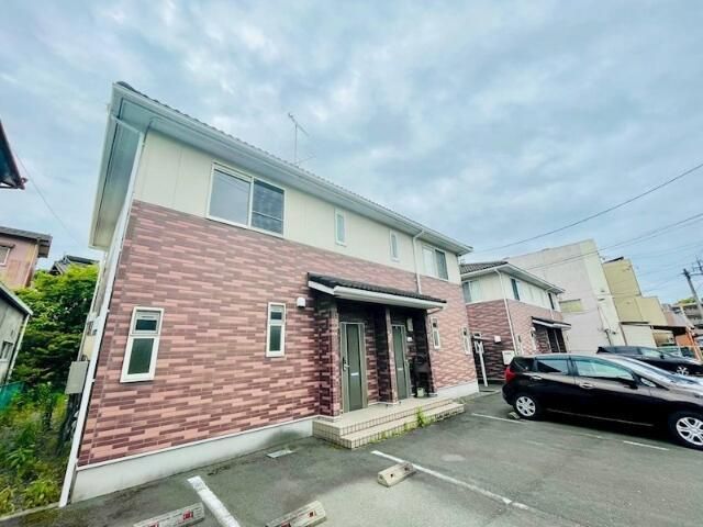 エバーコート広沢 Bの外観画像