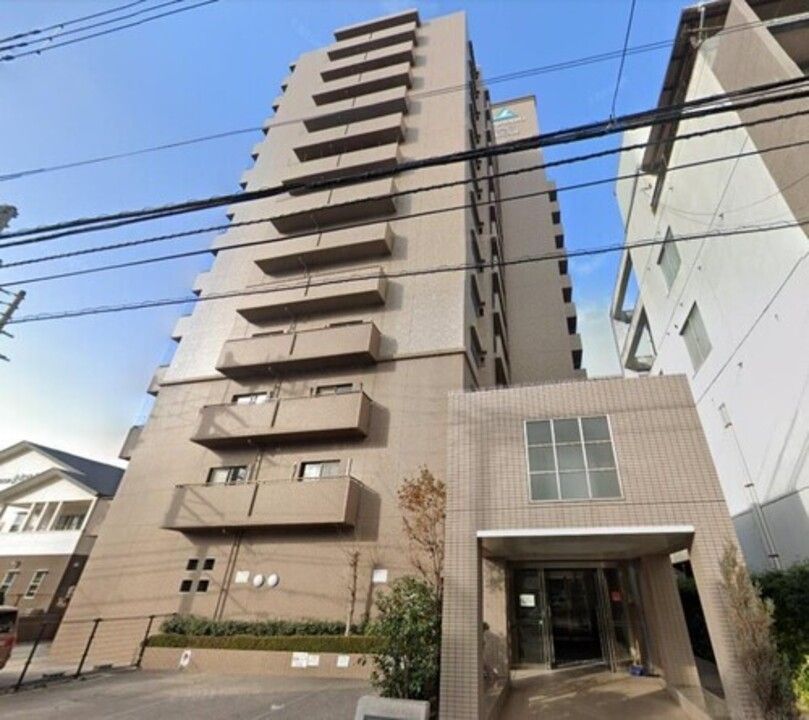 サーパス萱町公園の外観画像
