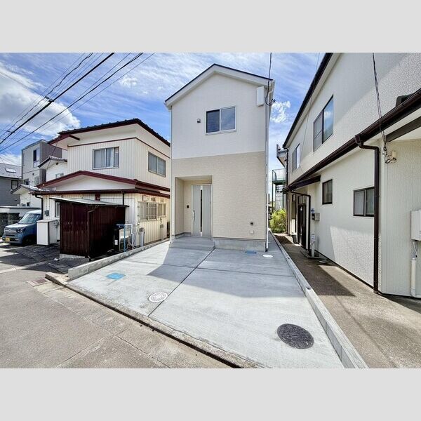 東中田6丁目貸家の外観画像
