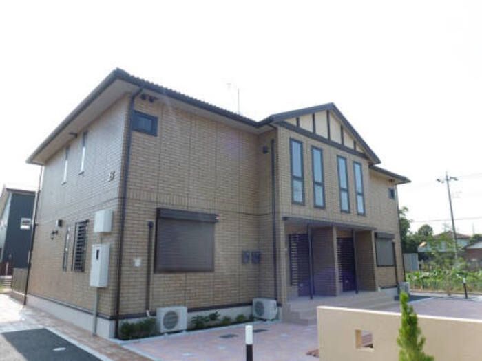 エレンシア Bの外観画像
