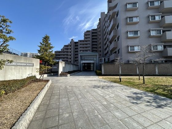 アーバングランディア庚午の外観画像