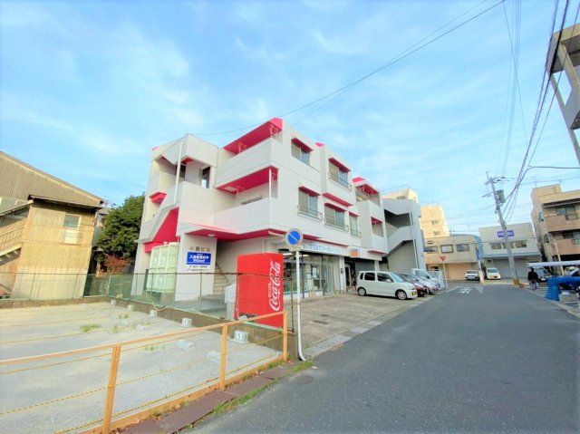 小西ビルの外観画像