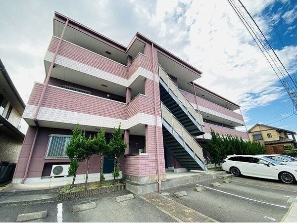 グランドソレイユ城前の外観画像