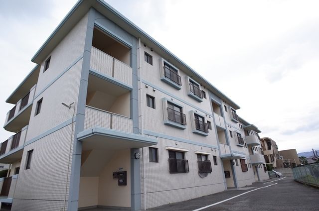 RESIAS WAKAHISA BLDG.の外観画像