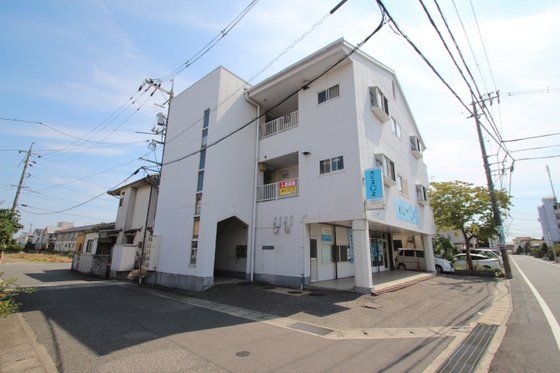 センチュリー万倍の外観画像