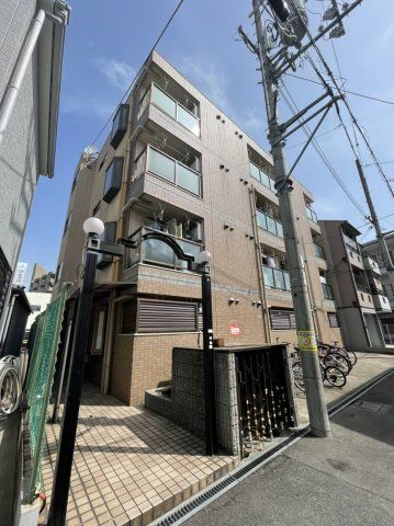 エストゥディオの外観画像