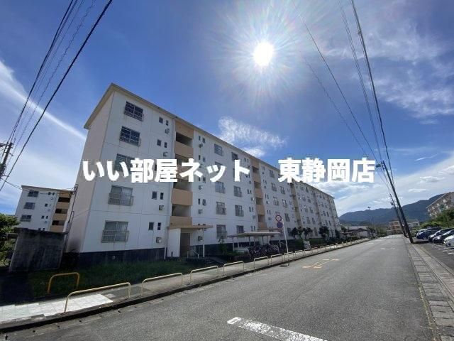 下川原団地6号棟の外観画像