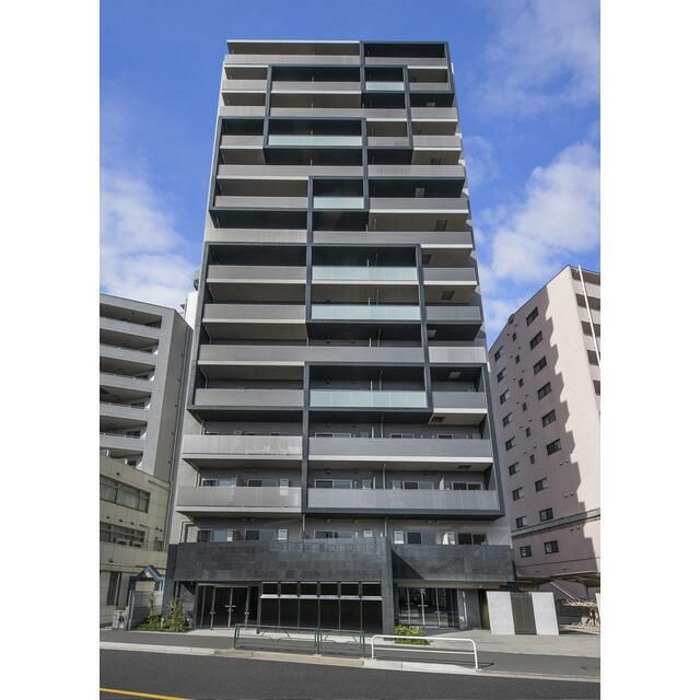 レフィールオーブ町屋駅前の外観画像