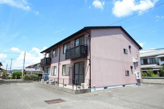 シャトーMOMOの外観画像