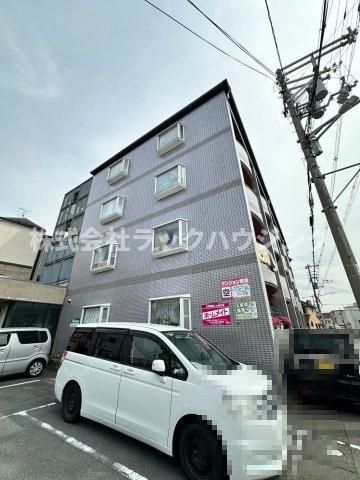 ロイヤル忍ヶ丘の外観画像