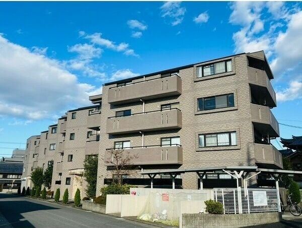 ヴィアーレマルフク北館の外観画像