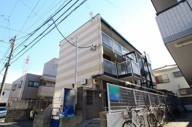レオパレスリッチトレインの外観画像