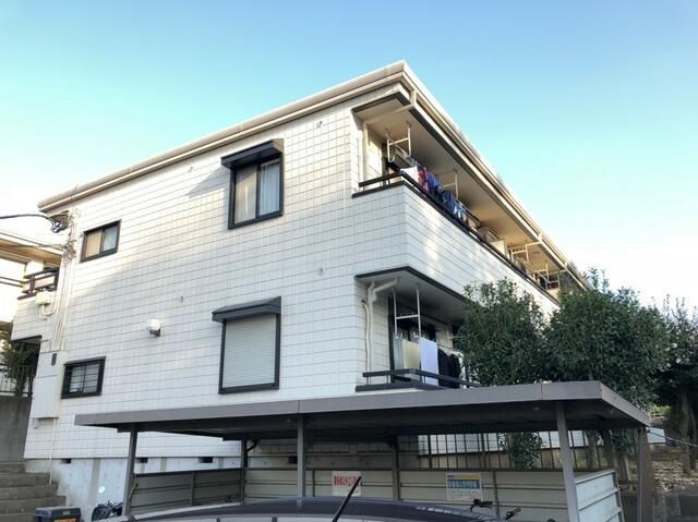 アゼリアガーデンB棟の外観画像