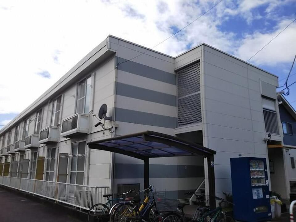 レオパレスグランドカメリアの外観画像