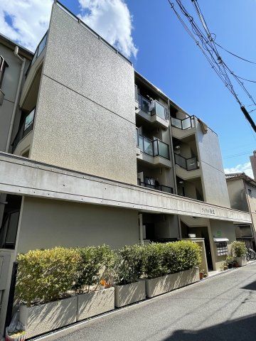 ヴィクトル香里の外観画像