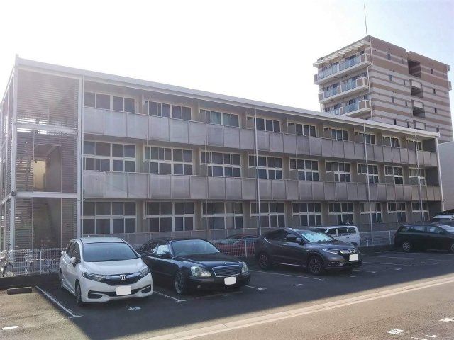レオパレスルナⅠの外観画像