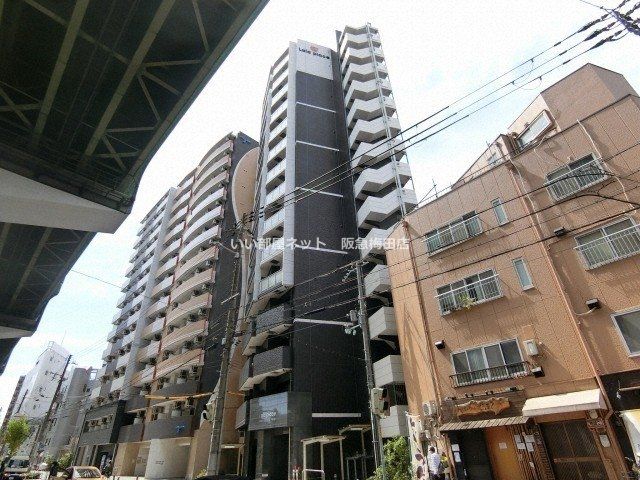 ララプレイス大阪福島プレッソの外観画像