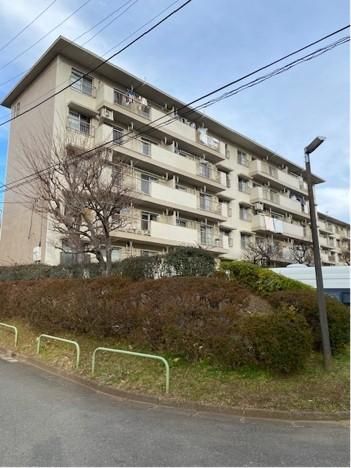寺尾台団地 18号棟の外観画像