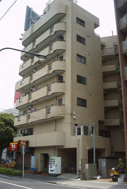 スカイビルの外観画像