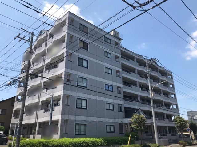 ロイヤルヒルズの外観画像