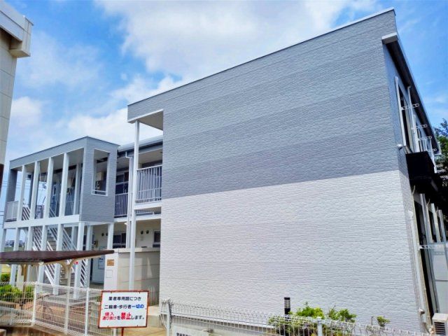 レオパレスホークヒルズⅡの外観画像