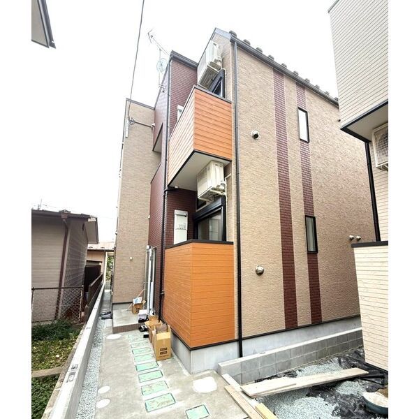 グレーステラス福住の外観画像