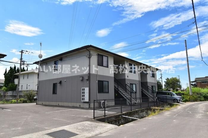 メゾン・シャルム A棟の外観画像