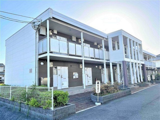 レオパレスエスポアール1番館の外観画像