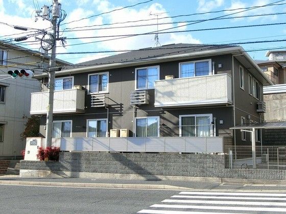 ルクプル B棟の外観画像