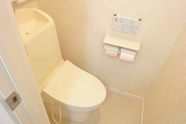 松江2丁目戸建て3階建1階部分の外観画像