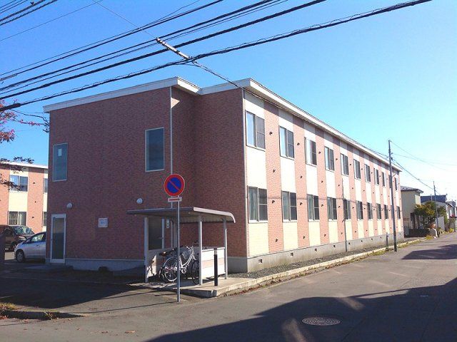 レオパレス三共22の外観画像