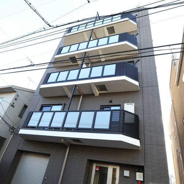 LAPUTAの外観画像