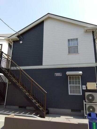 新井ハイツ三園A棟の外観画像