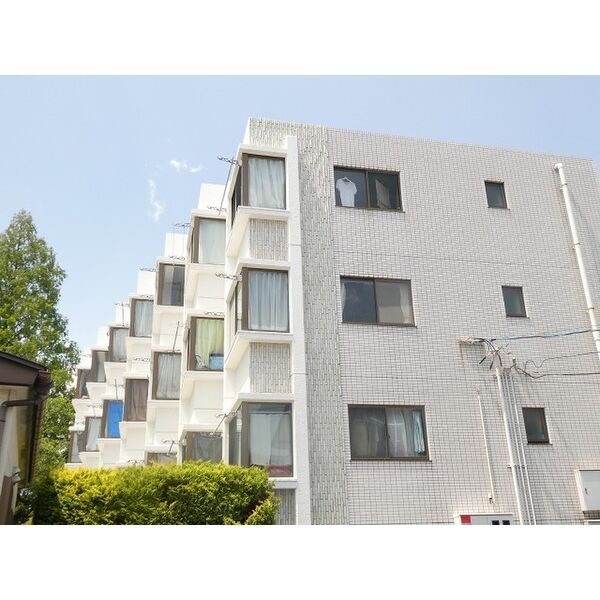 ホワイトファミール大和町の外観画像