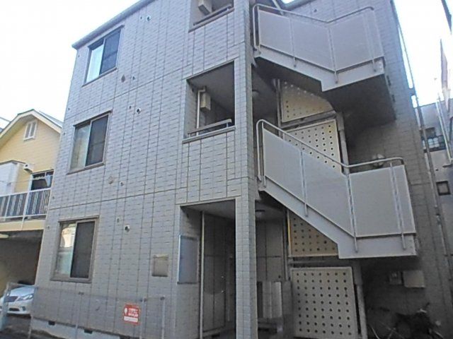 シャトルU根岸の外観画像