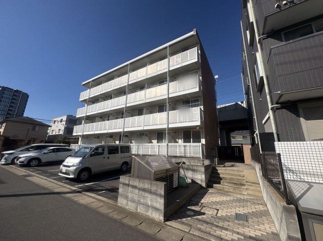 レオパレス新鎌ケ谷KIYOTAの外観画像
