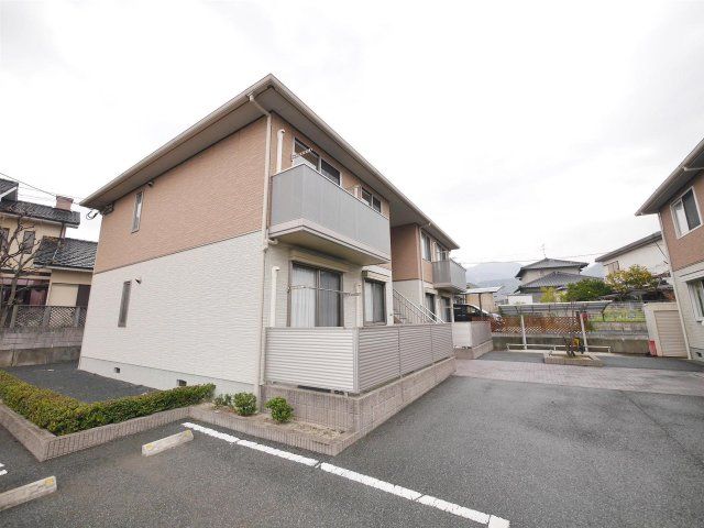 シャナイア A棟の外観画像